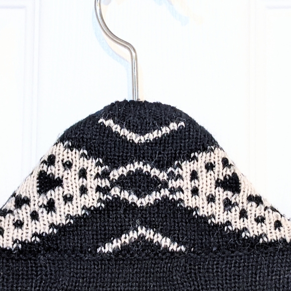 Black, Red Boho Printed Waterfall Open Front Cozy Knit Cardigan Sz L. Fall! - Picture 9 of 11